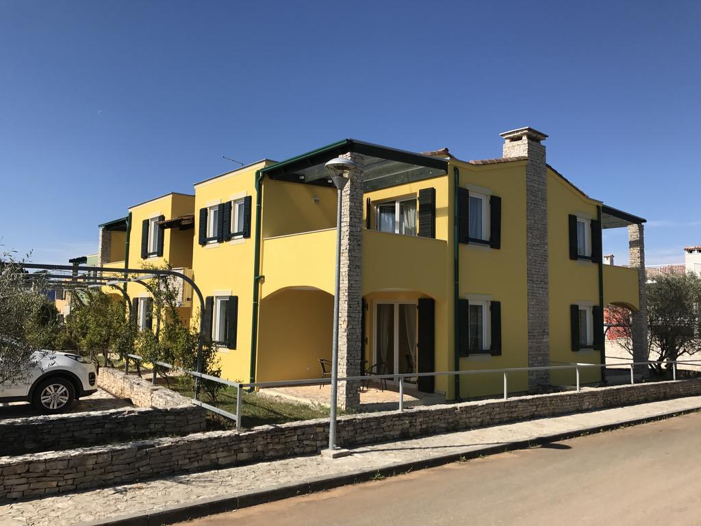 Apartmani Svjetionik Умаг Экстерьер фото