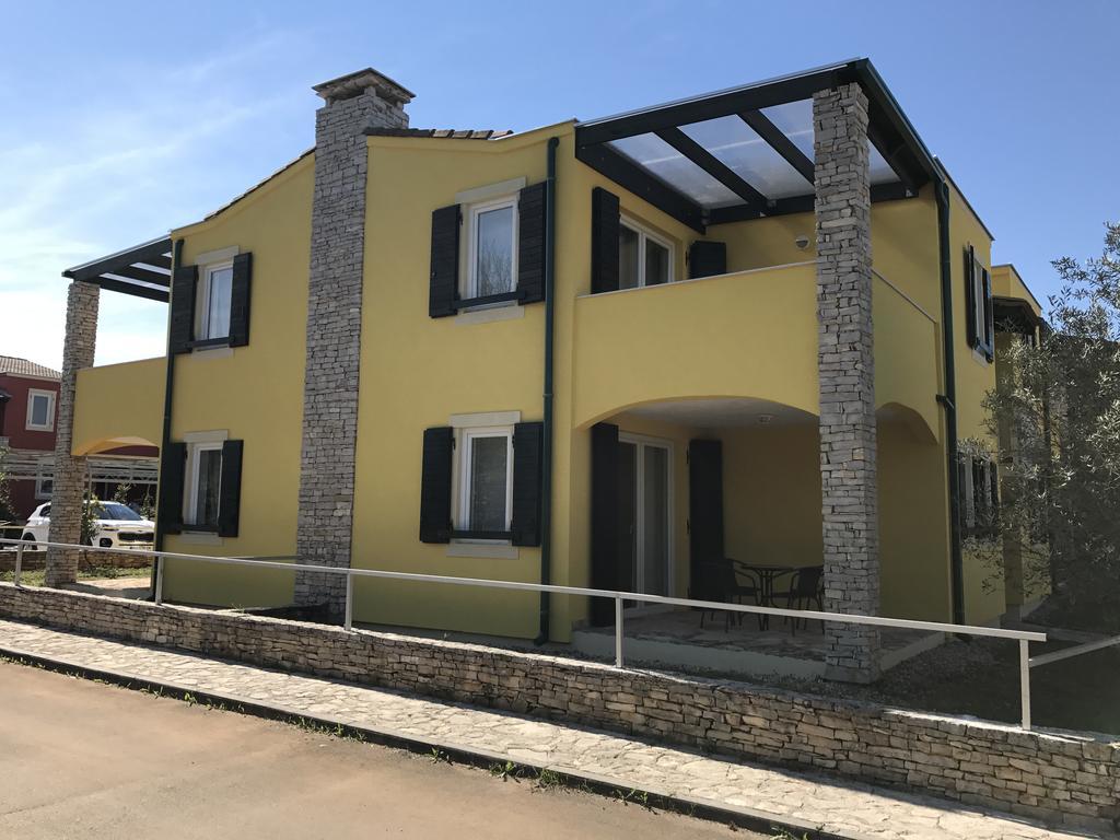 Apartmani Svjetionik Умаг Экстерьер фото