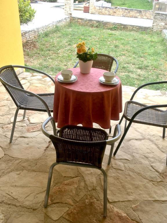 Apartmani Svjetionik Умаг Экстерьер фото